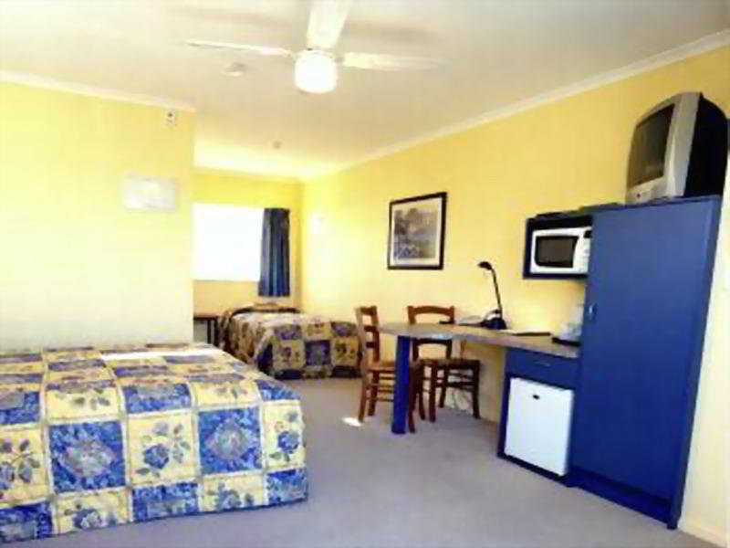 Elliotts Kapiti Coast Motor Lodge Paraparaumu Exteriör bild